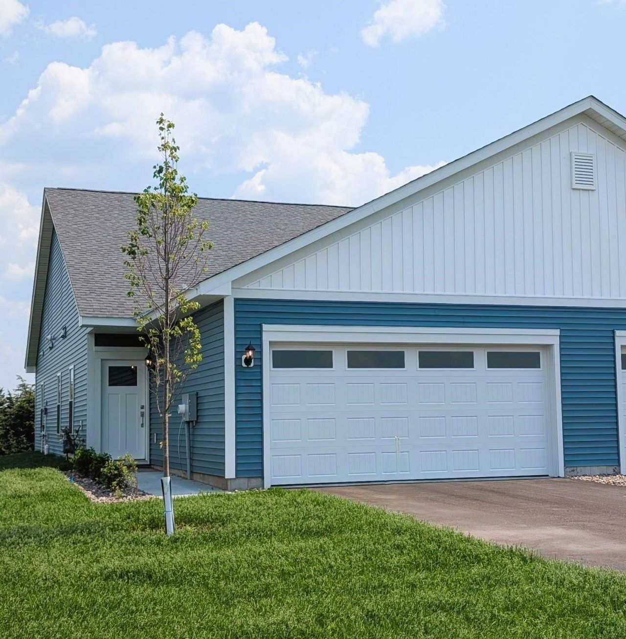 39787 Fallbrook Avenue, North Branch, MN 55056 Main Photo