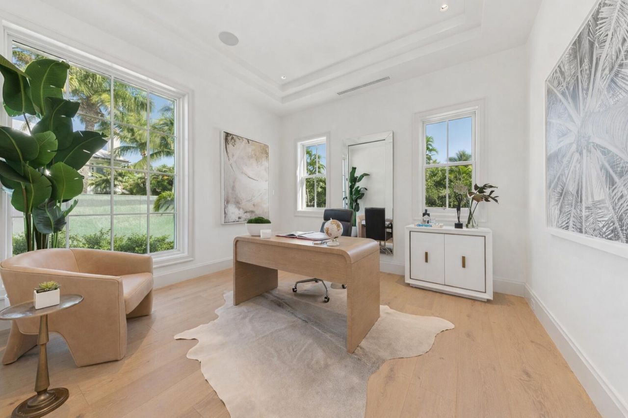 232 La Puerta Way, Palm Beach, FL 33480 Photo