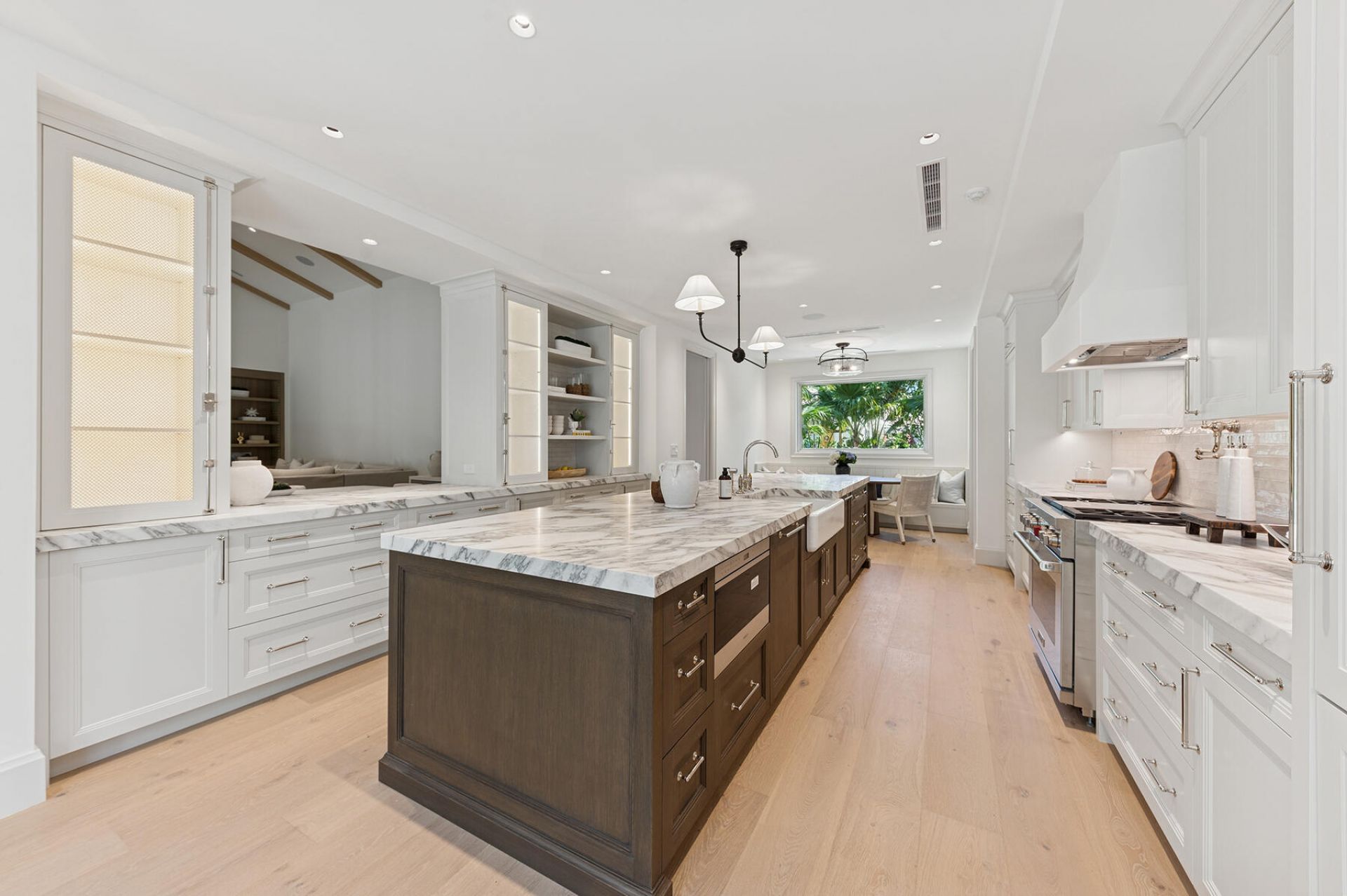 232 La Puerta Way, Palm Beach, FL 33480 Photo