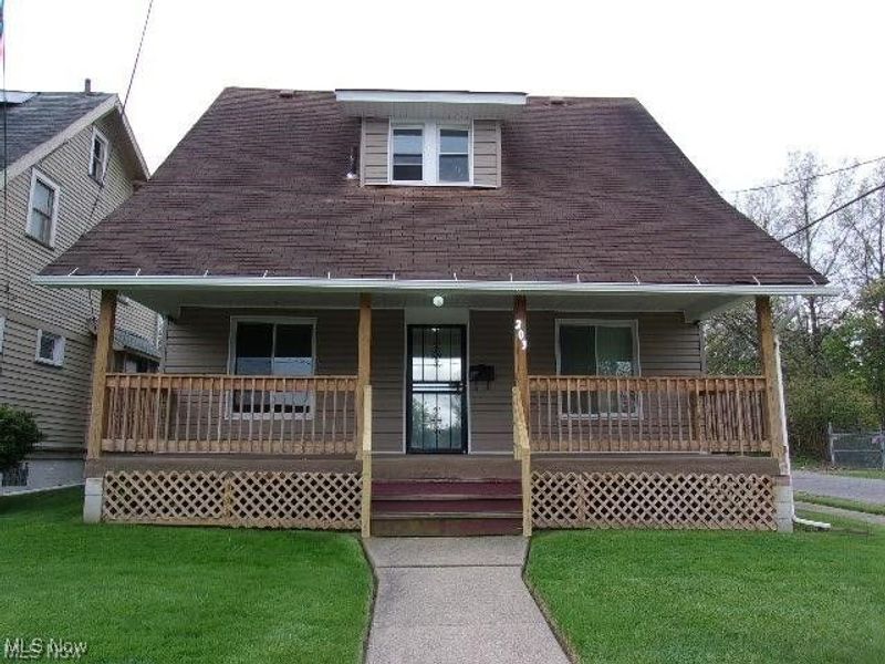 203 Marmion Avenue, Youngstown, OH 44507 Photo 1