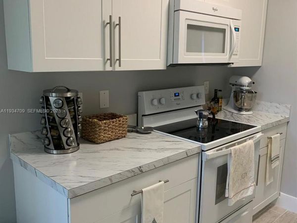 9999 Summerbreeze Dr, Unit 720, Sunrise, FL 33322