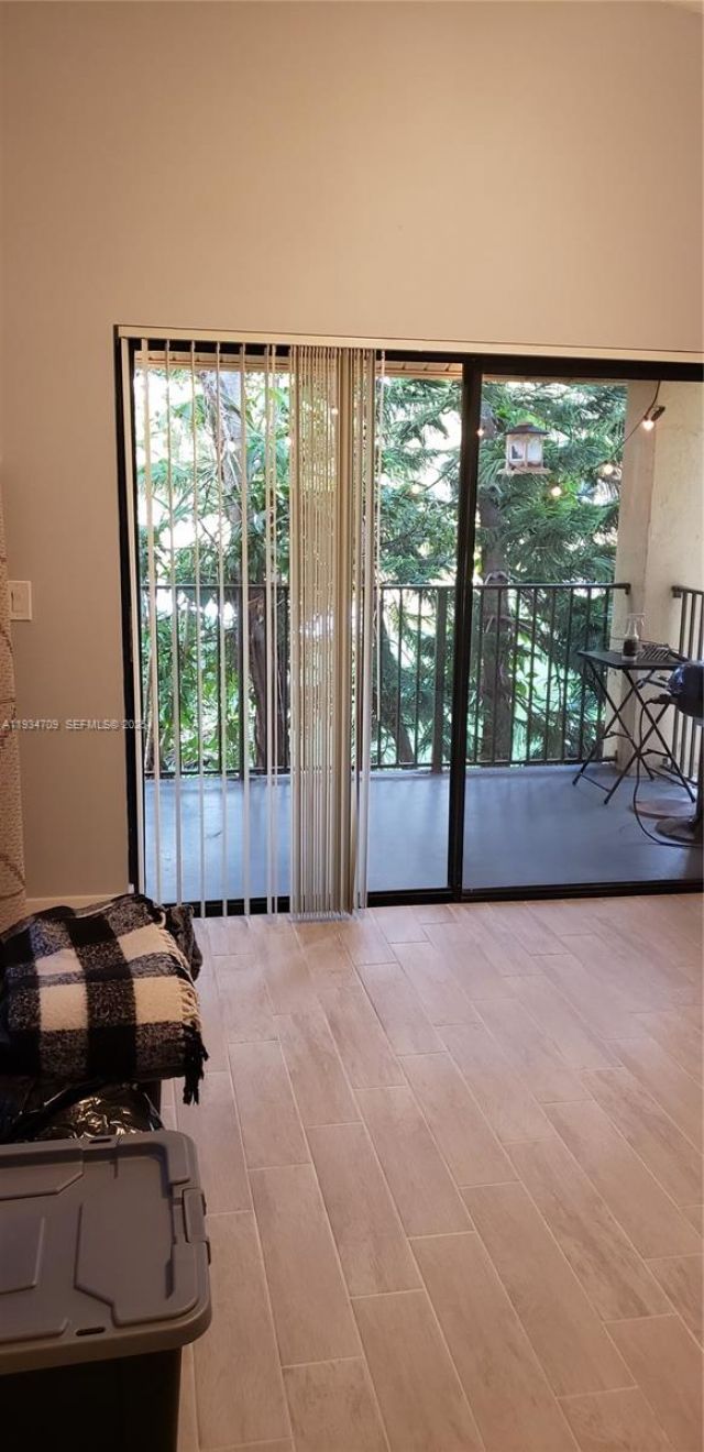 9999 Summerbreeze Dr, Unit 720, Sunrise, FL 33322 Photo