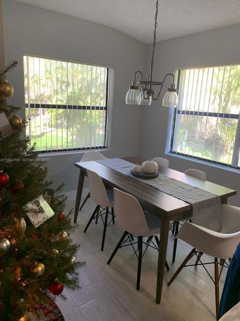 9999 Summerbreeze Dr, Unit 720, Sunrise, FL 33322 Photo