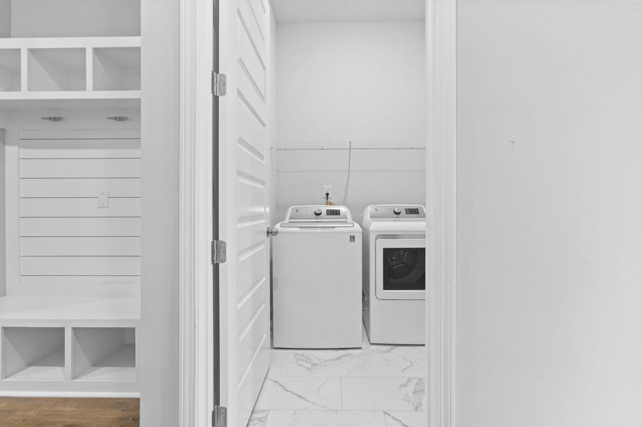 103 Ilderton Street Photo 11