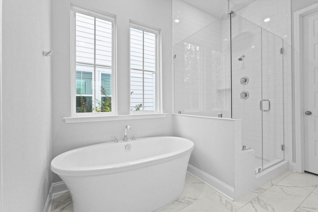 103 Ilderton Street Photo 16