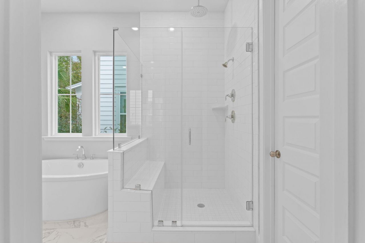 103 Ilderton Street Photo 17