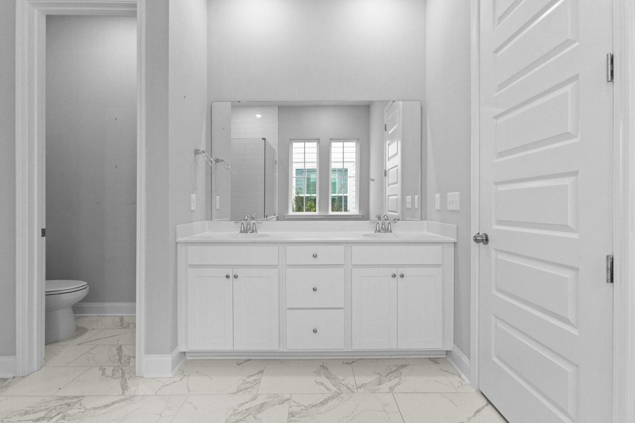 103 Ilderton Street Photo 18