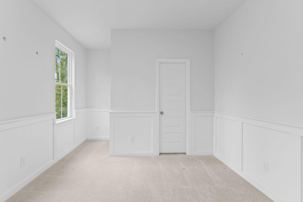 103 Ilderton Street Photo 25