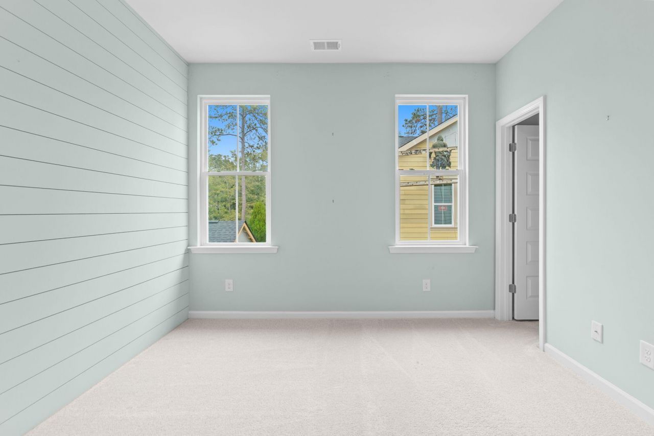 103 Ilderton Street Photo 29