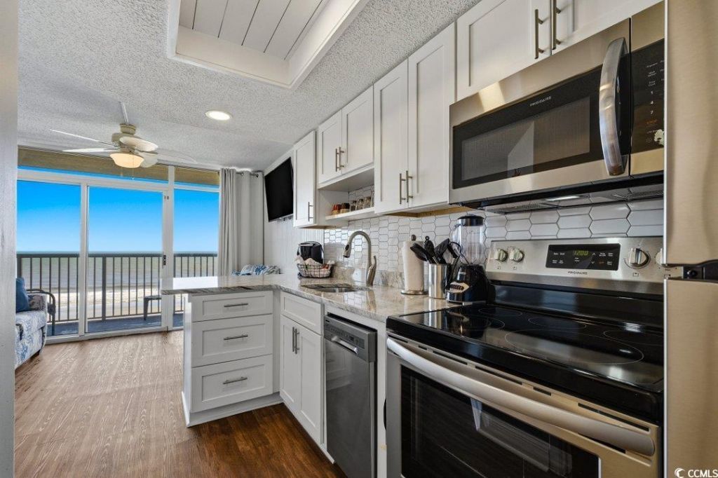 161 Seawatch Dr. Photo 5