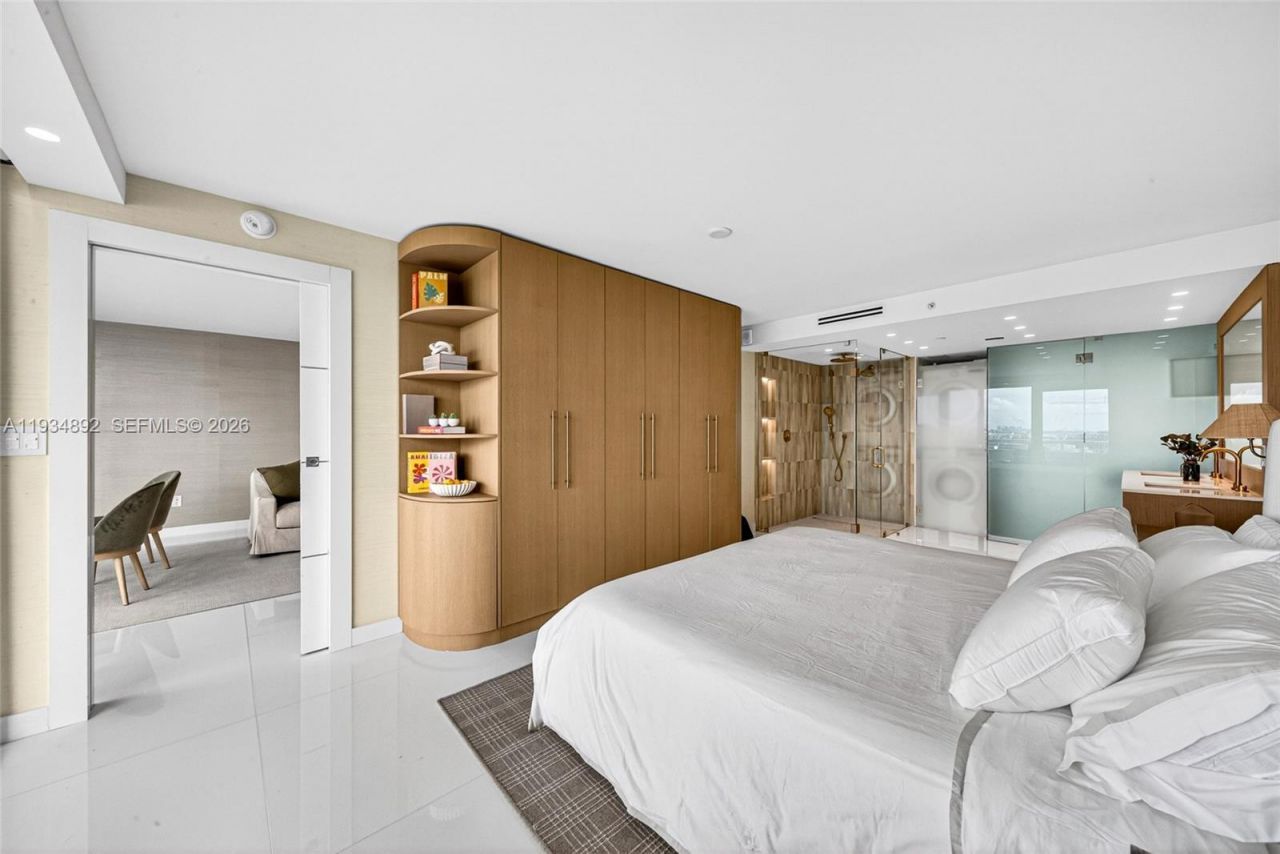 400 S Pointe Dr, Unit 1501, Miami Beach, FL 33139 Photo