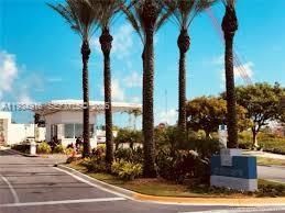 15051 N Royal Oaks Ln, Unit 1204, North Miami, FL 33181 Photo