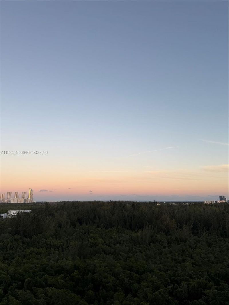 15051 N Royal Oaks Ln, Unit 1204, North Miami, FL 33181 Photo