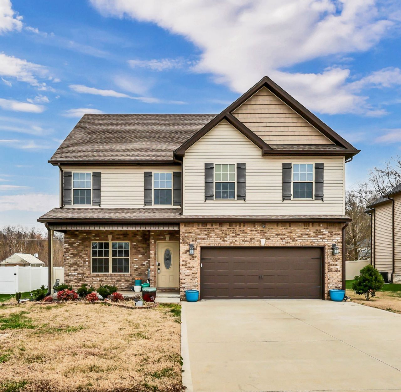 1111 Terraceside Cir, Clarksville, TN 37040 Main Photo