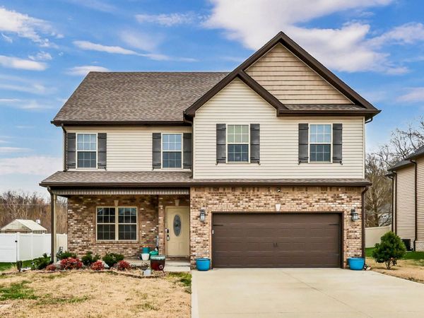 1111 Terraceside Cir, Clarksville, TN 37040