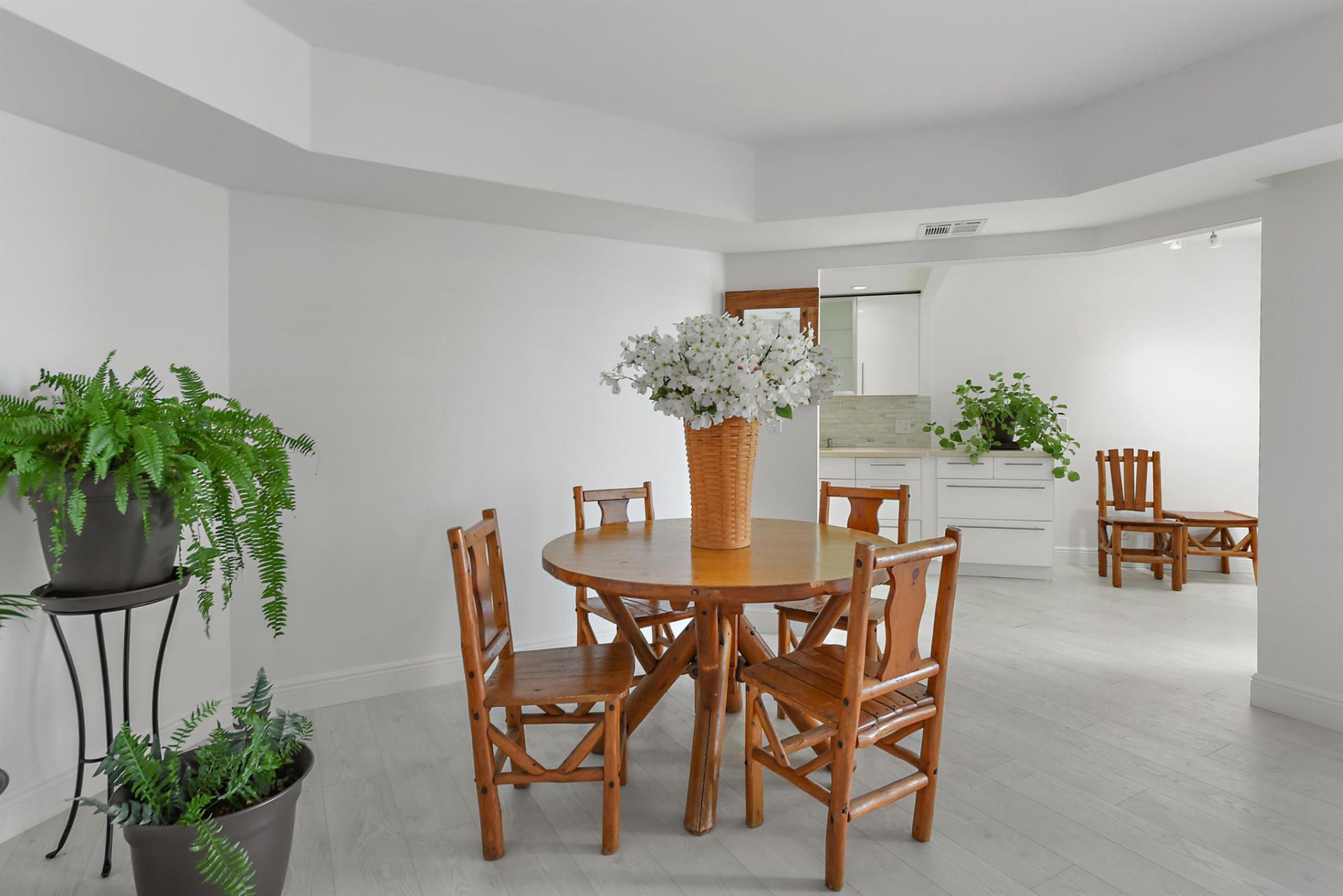 2860 S Ocean Boulevard, Unit 311, Palm Beach, FL 33480 Photo