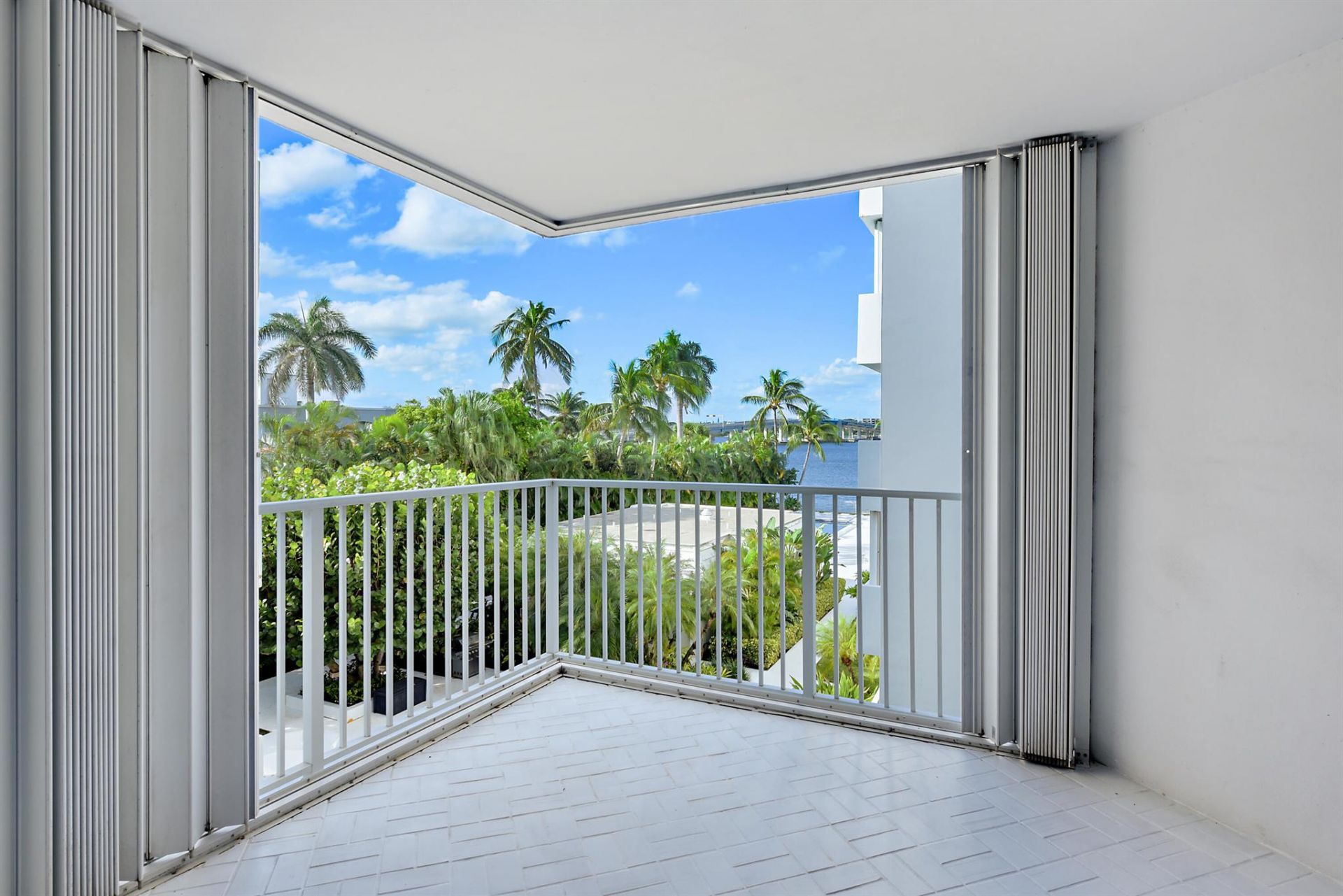 2860 S Ocean Boulevard, Unit 311, Palm Beach, FL 33480 Photo