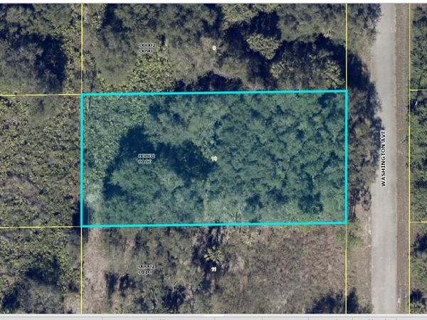 128 Noblemen Avenue S, Lehigh Acres, FL 33974