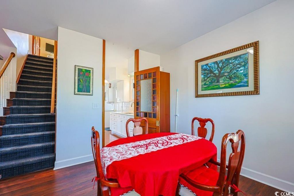 221 Lander Dr. Photo 10