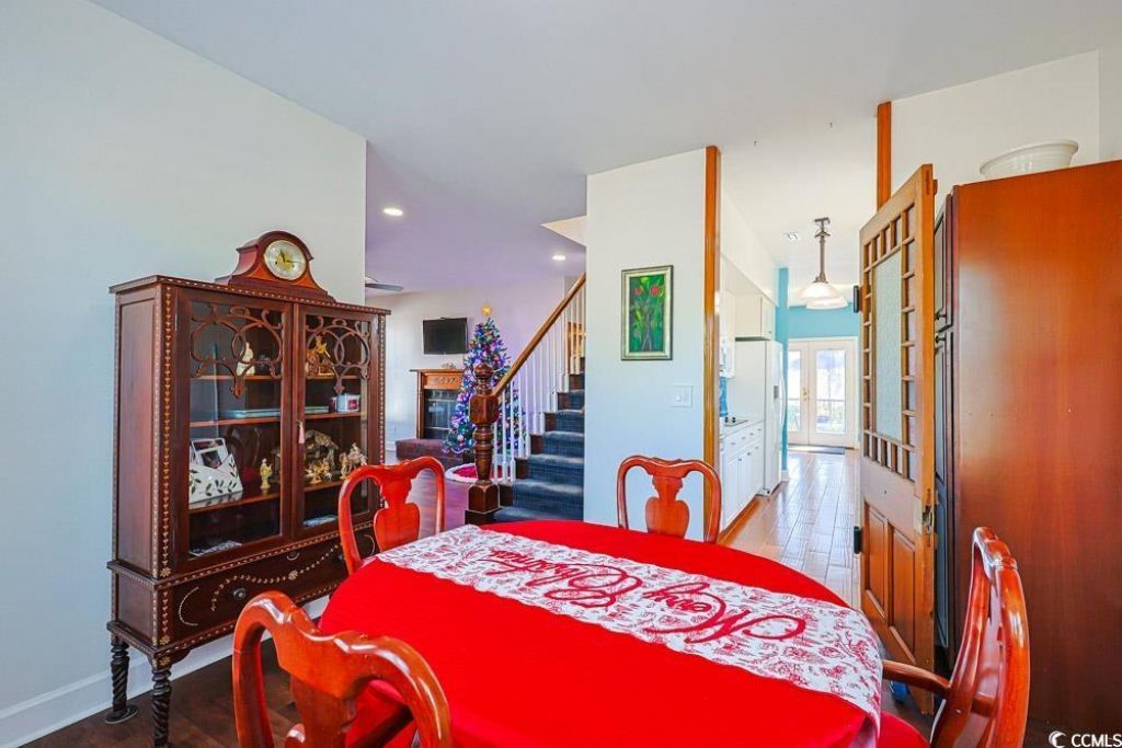 221 Lander Dr. Photo 11