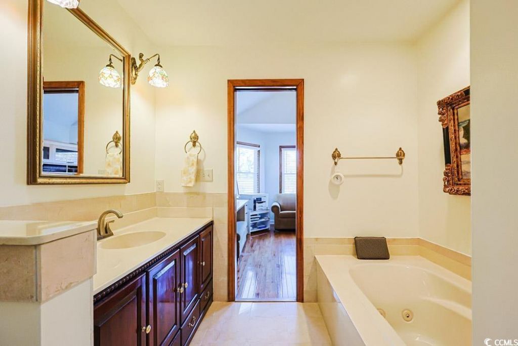 221 Lander Dr. Photo 19