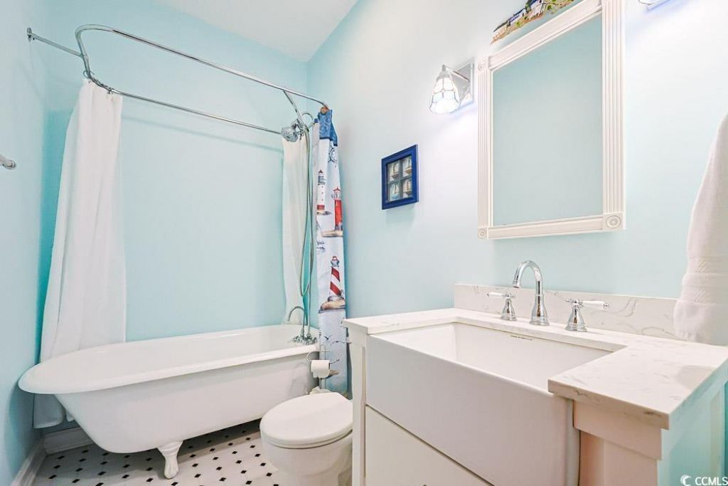 221 Lander Dr. Photo 29