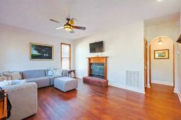 221 Lander Dr. photo 4