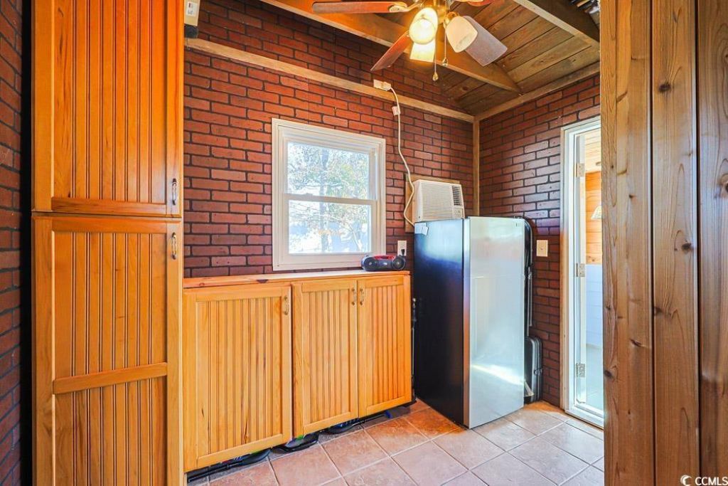 221 Lander Dr. Photo 33