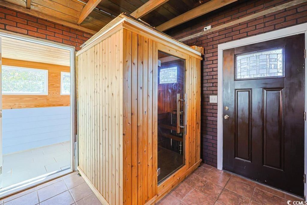 221 Lander Dr. Photo 34