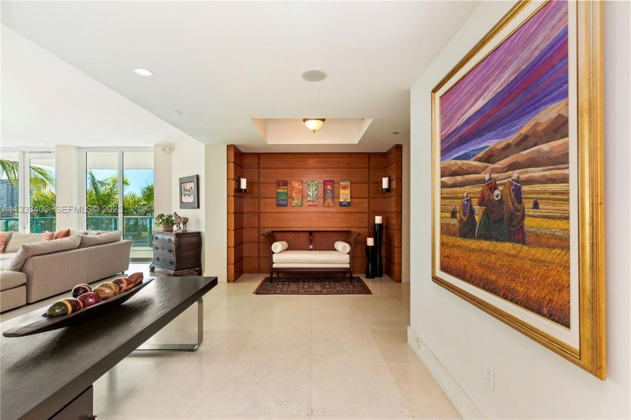 1660 W Glencoe St , Unit 302, Coconut Grove, FL 33133 Photo