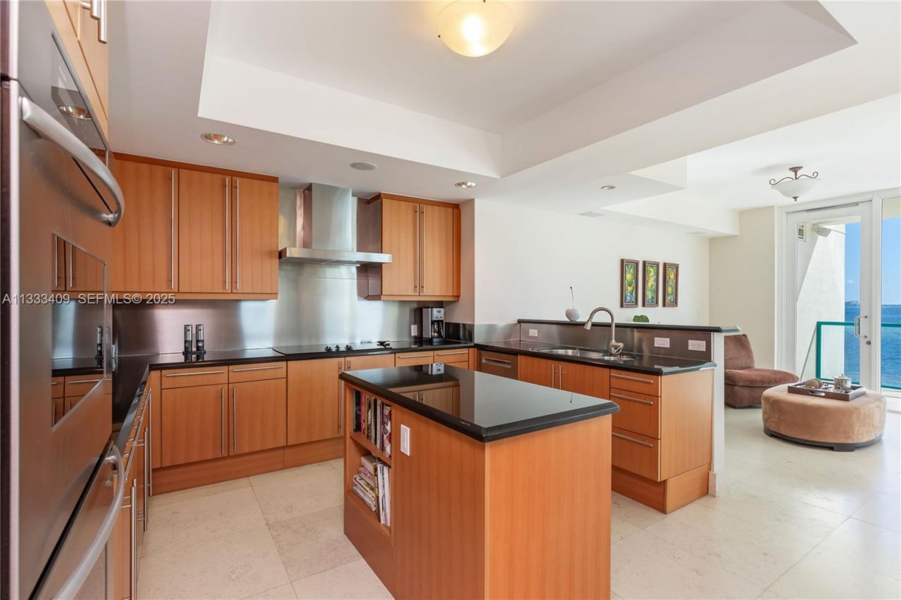 1660 W Glencoe St , Unit 302, Coconut Grove, FL 33133 Photo
