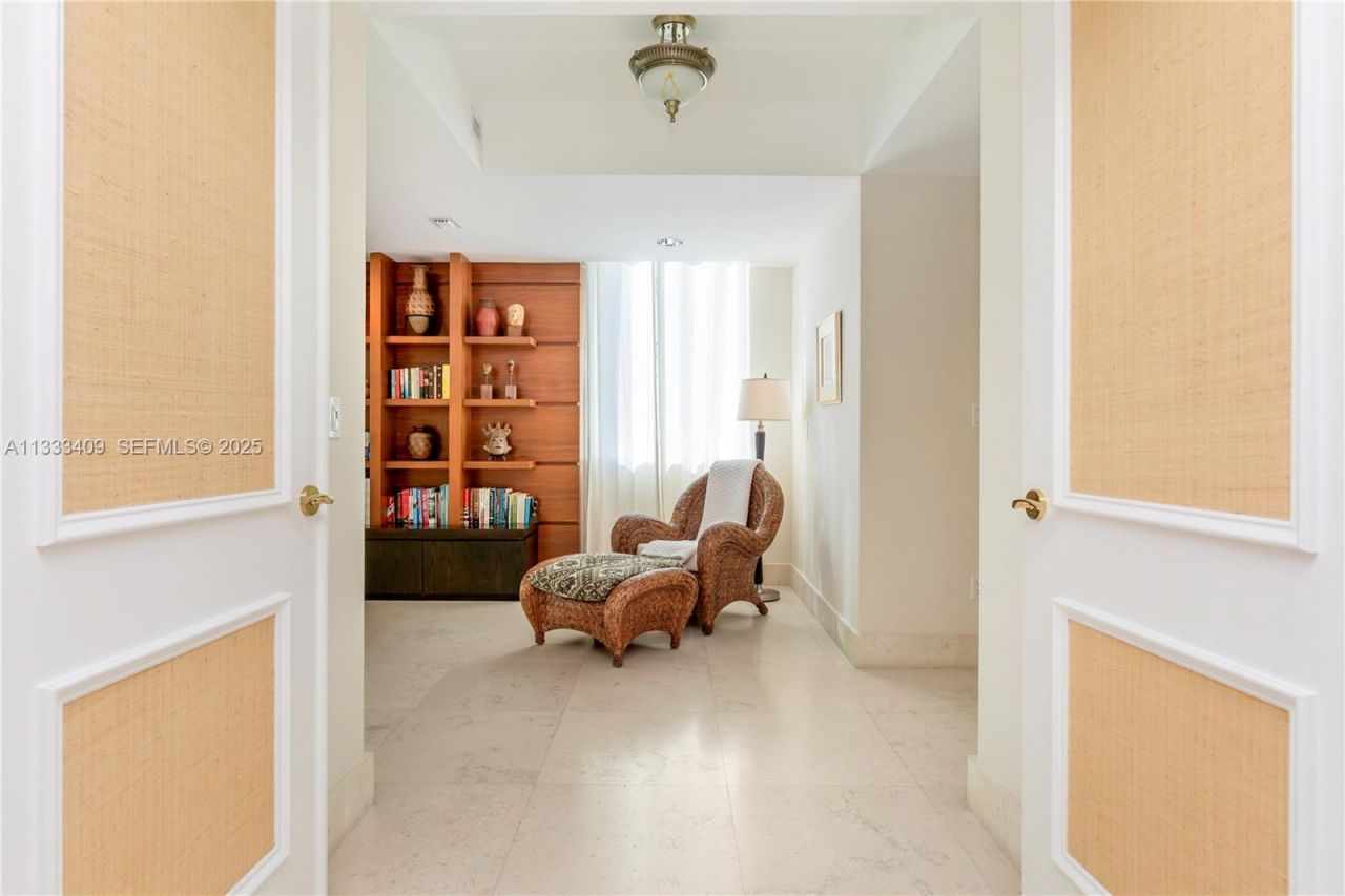 1660 W Glencoe St , Unit 302, Coconut Grove, FL 33133 Photo