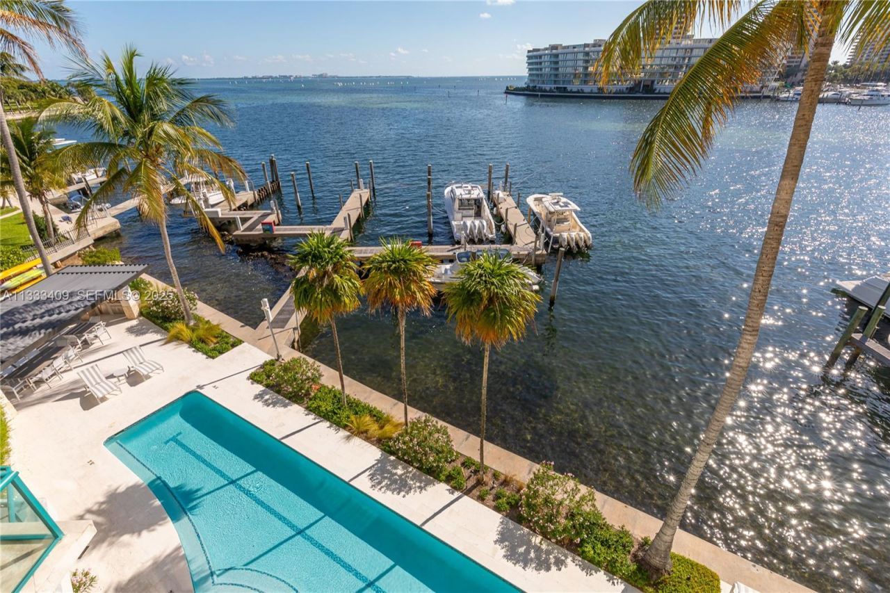 1660 W Glencoe St , Unit 302, Coconut Grove, FL 33133 Photo
