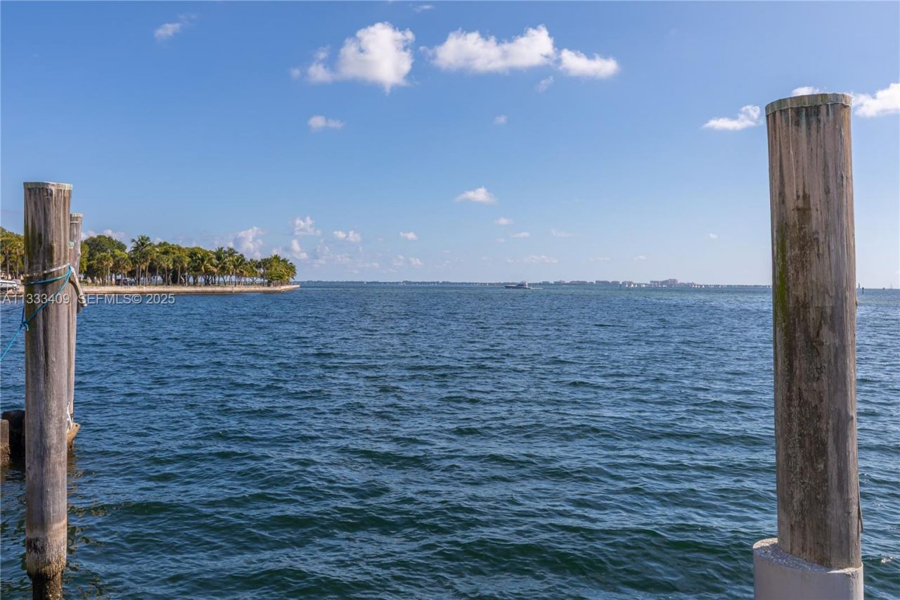 1660 W Glencoe St , Unit 302, Coconut Grove, FL 33133 Photo