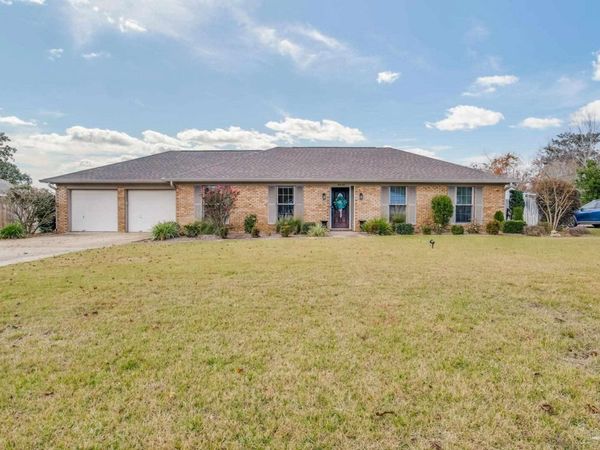 3525 Hopestill Rd, Pensacola, FL 32503