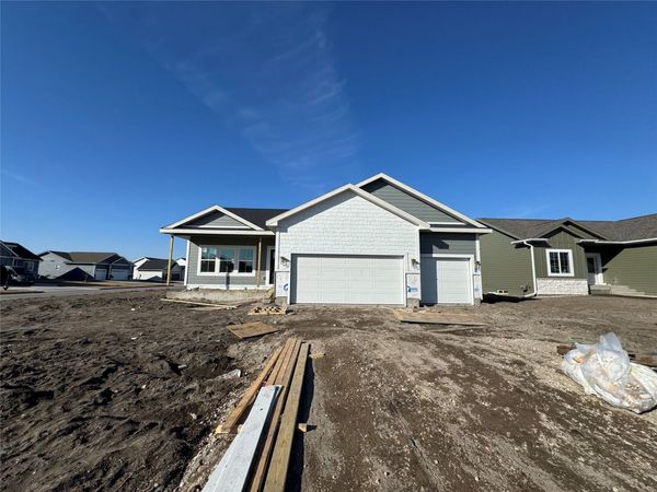 1100 Deer Ridge Drive NW, Bondurant, IA 50035