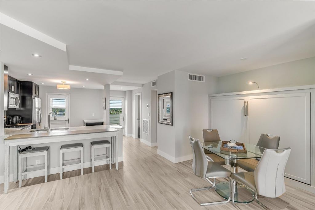 2200 NE 33rd Avenue, Unit 8G, Fort Lauderdale, FL 33305 Photo