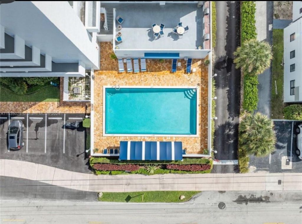 2200 NE 33rd Avenue, Unit 8G, Fort Lauderdale, FL 33305 Photo