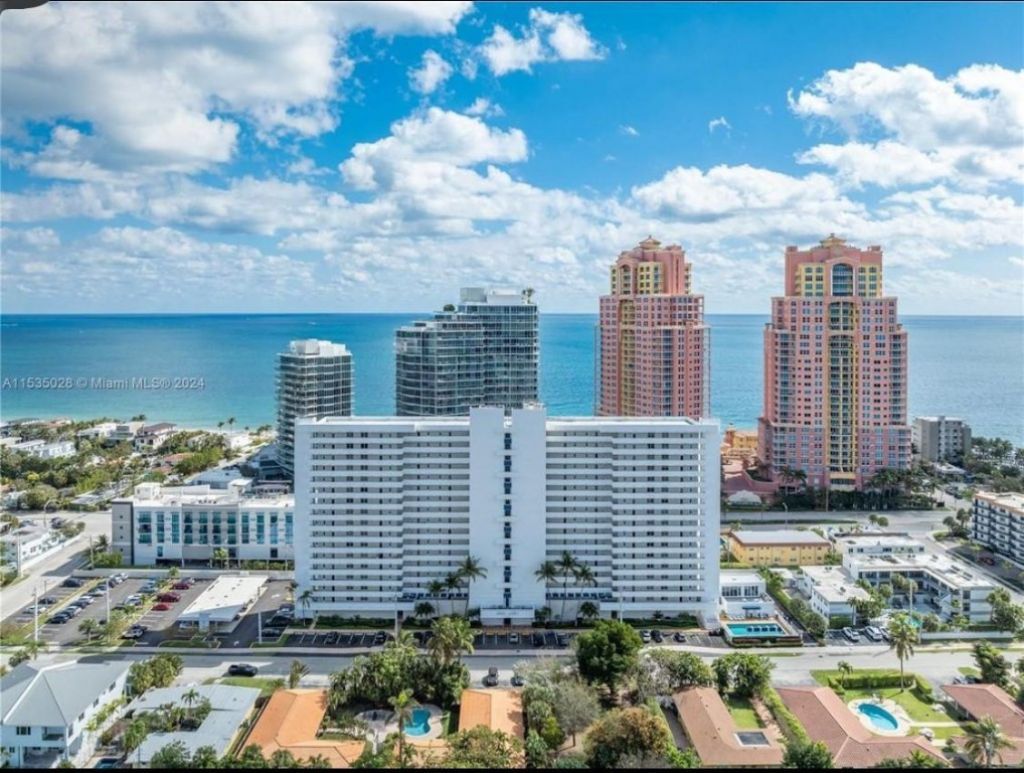 2200 NE 33rd Avenue, Unit 8G, Fort Lauderdale, FL 33305 Photo