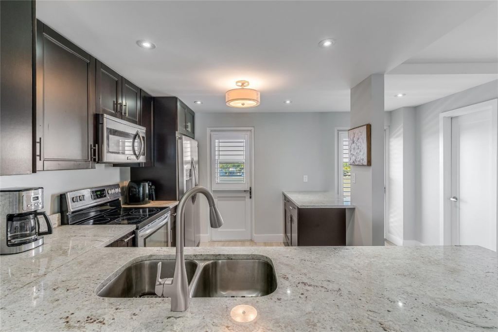 2200 NE 33rd Avenue, Unit 8G, Fort Lauderdale, FL 33305 Photo