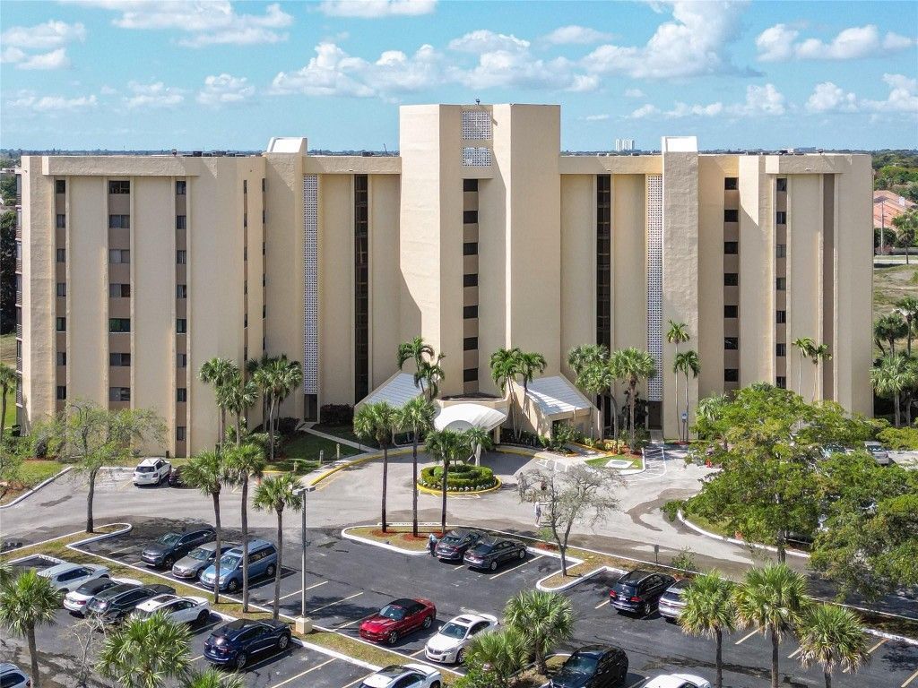 7200 Radice Court, Unit 203, Lauderhill, FL 33319 Photo