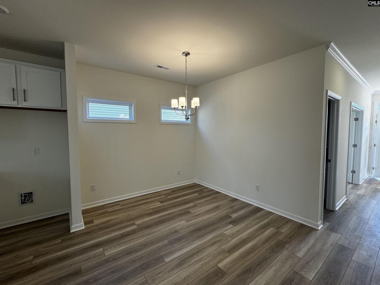 578 Griffon Drive Photo 6