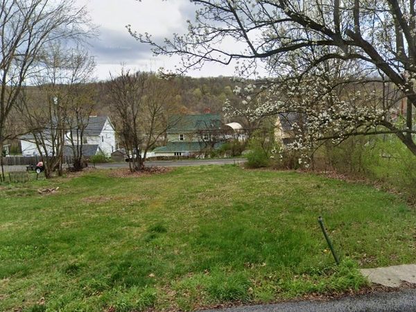 50 Orchard Dr, Morgan, PA 15064