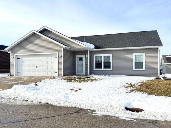 4204 Garden Court SE, Rochester, MN 55904