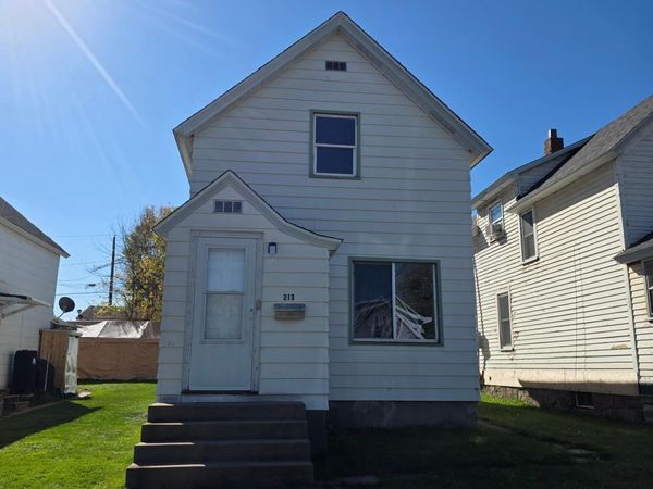 213 2nd Street SW, Chisholm, MN 55719