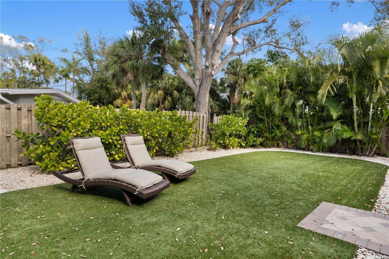 3727 Tangier Terrace, Sarasota, FL 34239 Photo