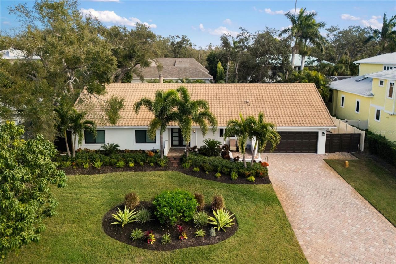 3727 Tangier Terrace, Sarasota, FL 34239 Photo