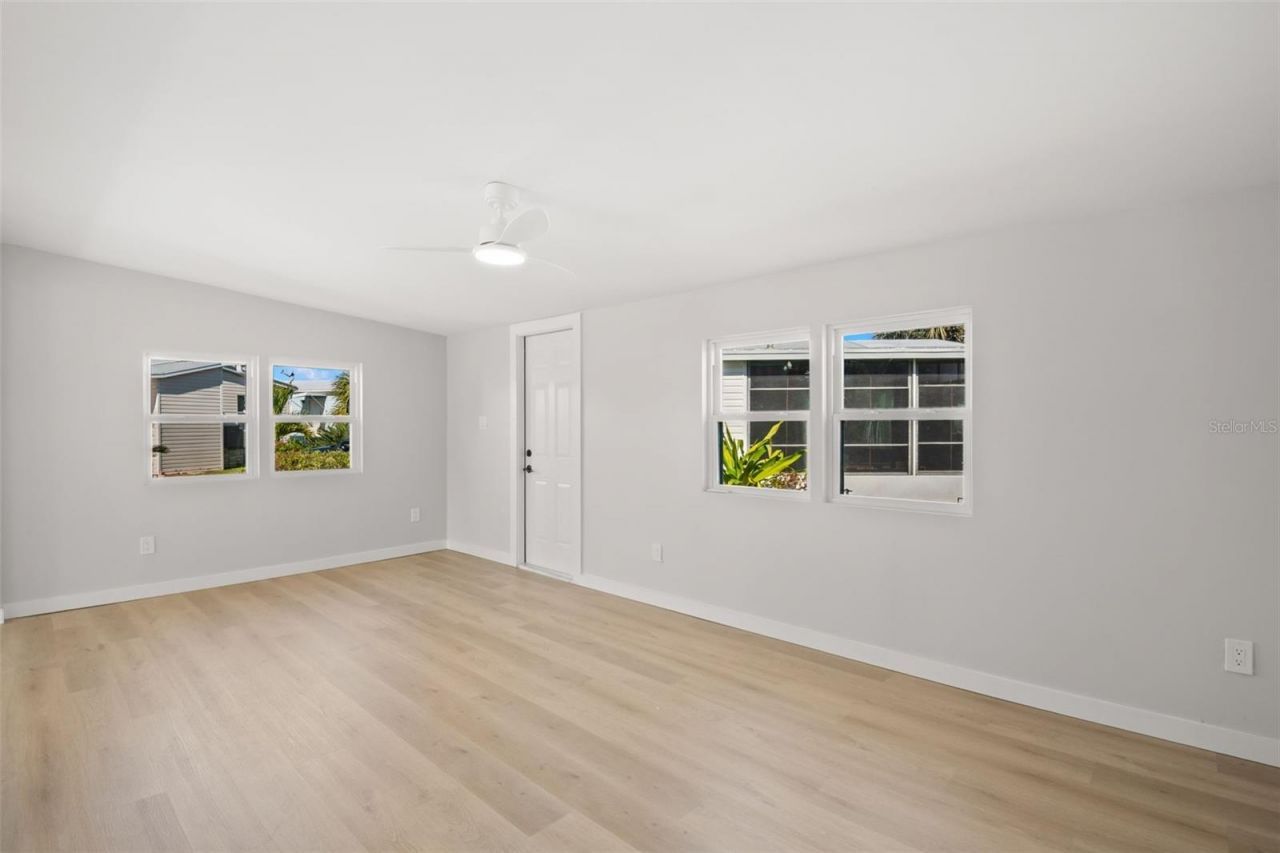 6823 Mount Pleasant Road Ne, Unit 37, Saint Petersburg, FL 33702 Photo