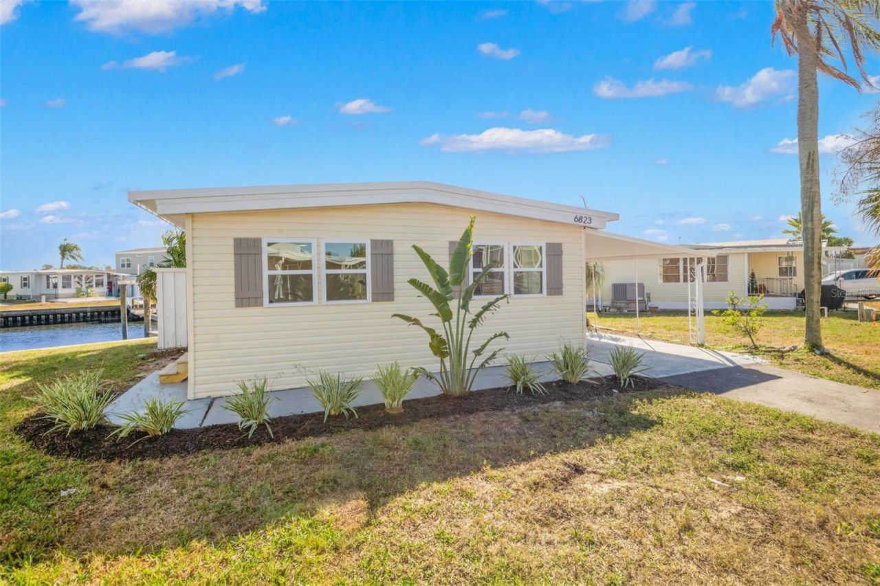 6823 Mount Pleasant Road Ne, Unit 37, Saint Petersburg, FL 33702 Photo