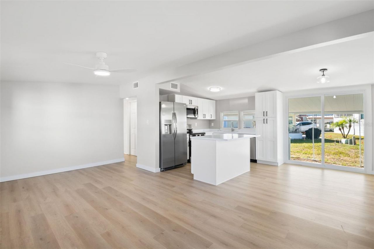 6823 Mount Pleasant Road Ne, Unit 37, Saint Petersburg, FL 33702 Photo